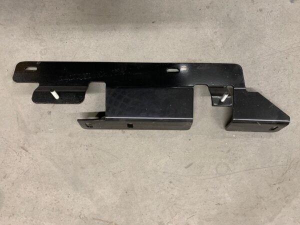 70-041 Volvo 8900 Brakett til støtfangerhjørne høyre side bak